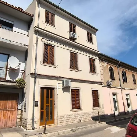 Ema Pula